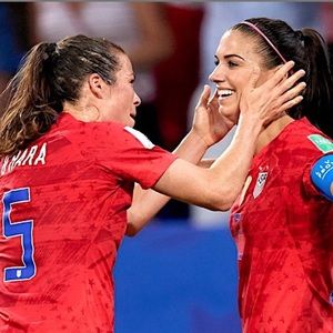 Meet your Posher, Leah